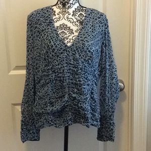 Ladies long sleeve v neck blouse